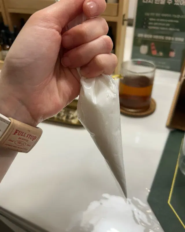 손끝에 머무는 향기,핸드크림