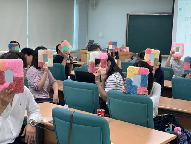 나만의 터프팅 거울 만들기
