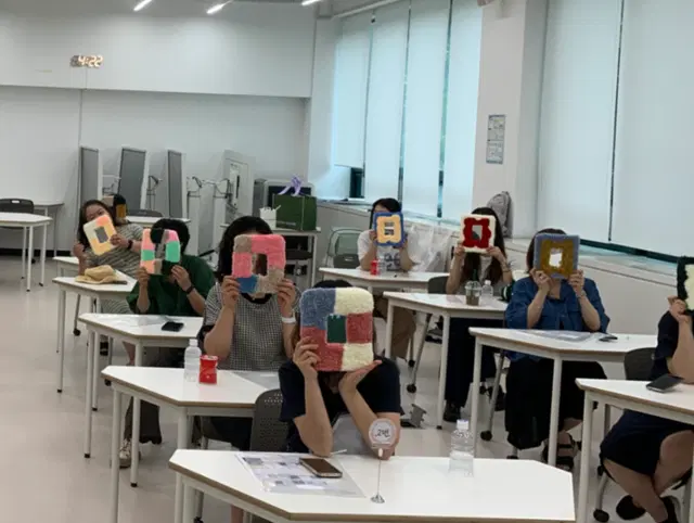 나만의 터프팅 거울 만들기