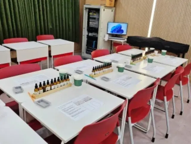 손끝에 향을 담는 석고방향제